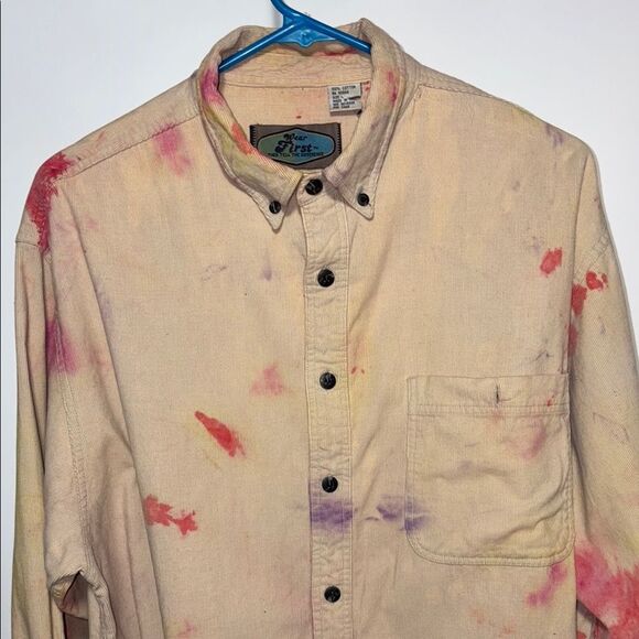 Cream and Red Casual Button Down Shirt with Artistic Dye Pattern - Picture 3 of 7